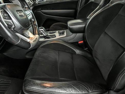 Used 2018 Jeep Grand Cherokee Trackhawk AWD/4WD image 15