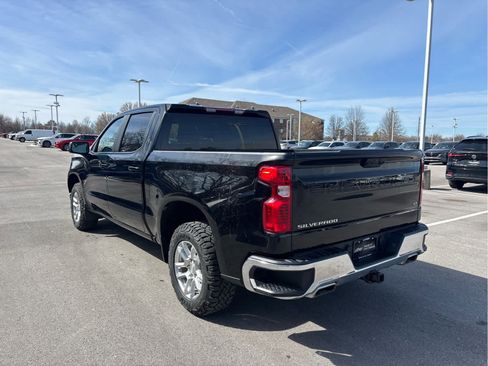 Used 2022 Chevrolet Silverado 1500 LT image 3