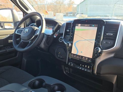 Used 2025 RAM 2500 Big Horn image 7