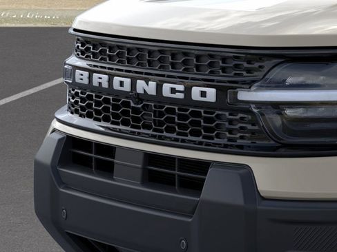 New 2025 Ford Bronco Sport Outer Banks w/ Outer Banks Tech Package+ image 17