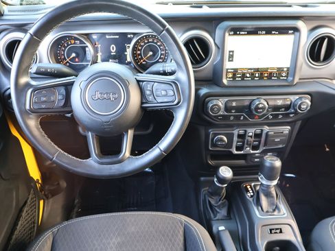 Used 2021 Jeep Wrangler Unlimited Sport image 16
