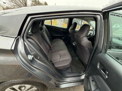 Used 2020 Toyota Prius Prime XLE image 16