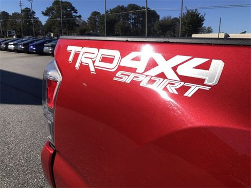 Used 2021 Toyota Tacoma TRD Sport image 36