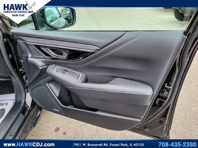 Used 2025 Subaru Outback Limited AWD/4WD image 32