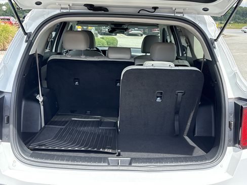 Certified 2025 Kia Sorento S AWD/4WD image 20