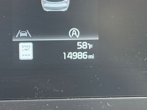 Used 2025 Kia Sportage LX image 34