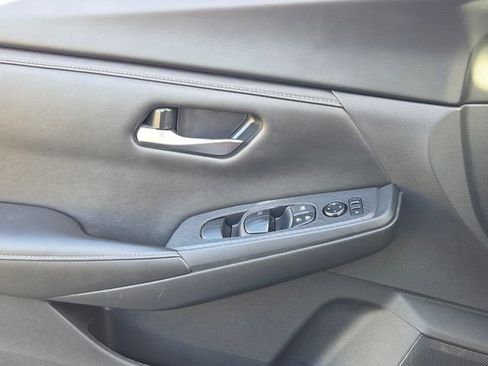 Used 2024 Nissan Sentra SV FWD image 26