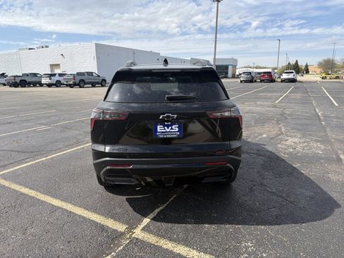 New 2026 Chevrolet Equinox RS w/ Convenience Package III AWD/4WD image 6