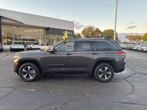 Used 2024 Jeep Grand Cherokee Limited 4xe image 7