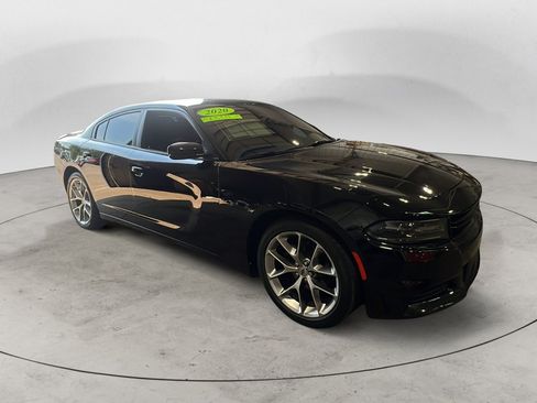 Used 2020 Dodge Charger SXT w/ Plus Group RWD image 8
