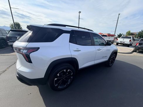 Used 2025 Chevrolet Equinox RS w/ Safety and Technology Package AWD/4WD image 4