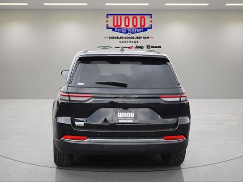 New 2026 Jeep Grand Cherokee Altitude AWD/4WD image 4