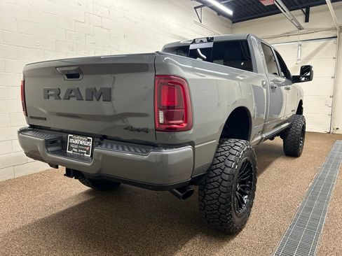 Used 2026 RAM 2500 Laramie AWD/4WD image 2