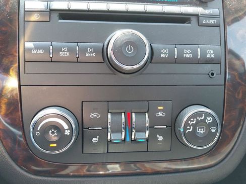 Used 2014 Chevrolet Impala LTZ FWD image 38