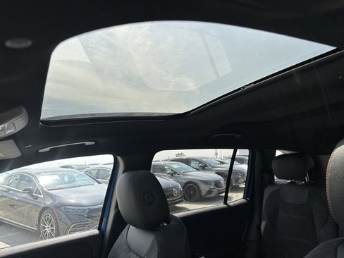 Used 2024 Mercedes-Benz GLB 250 image 18