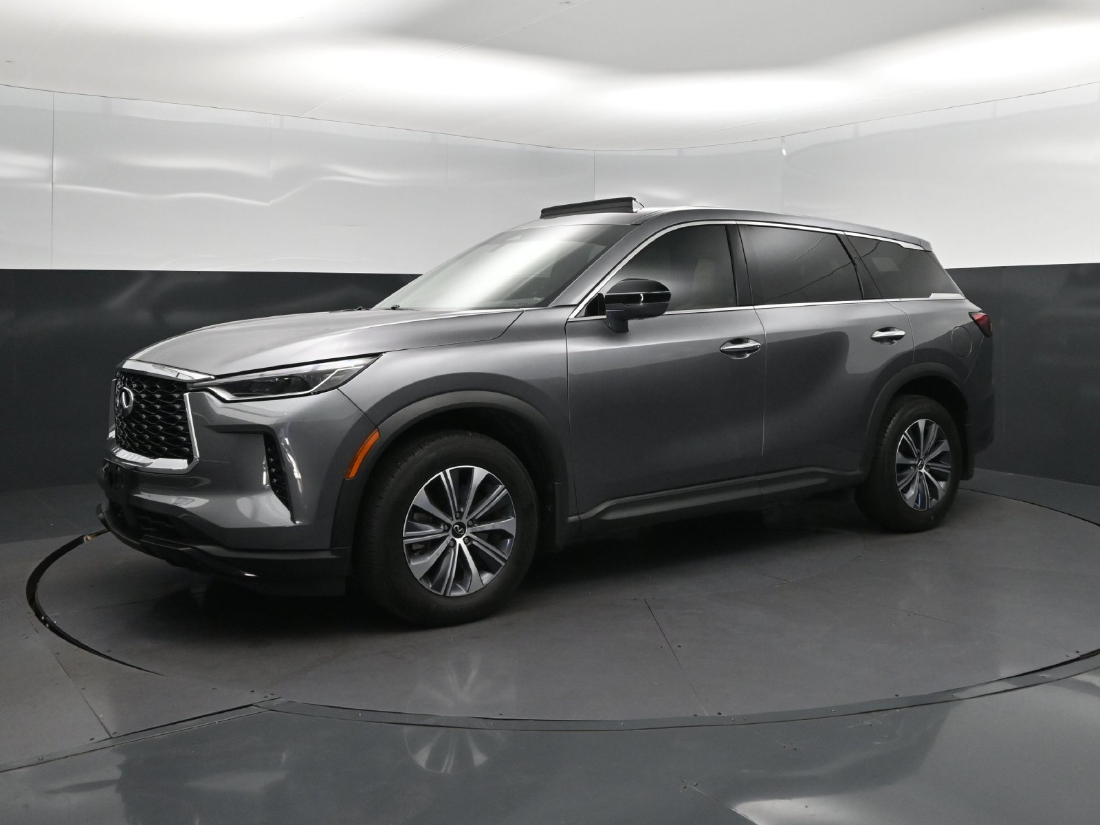 Certified 2025 INFINITI QX60 Pure FWD image 3