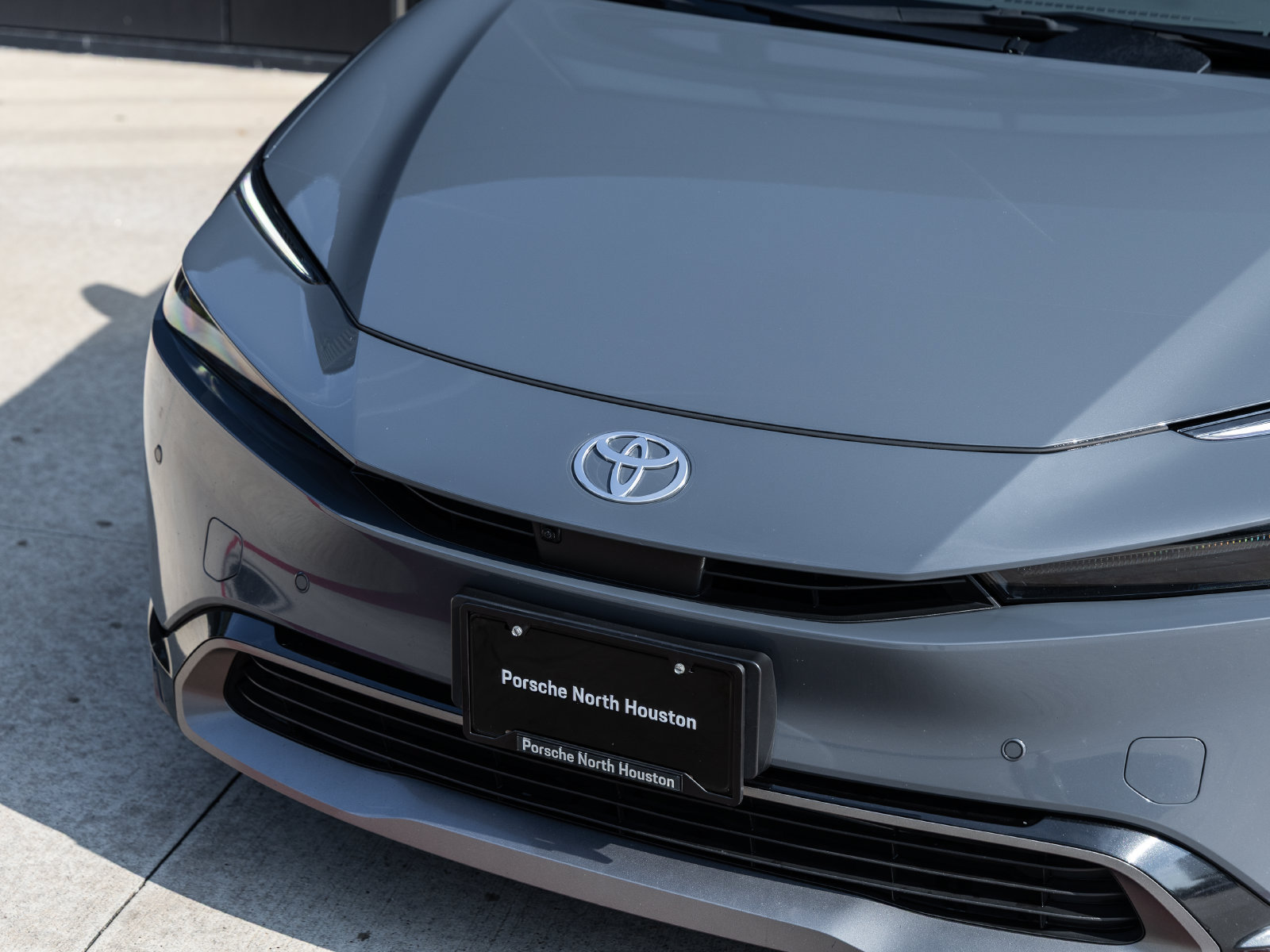 Used 2024 Toyota Prius Limited w/ Limited Premium Package FWD image 15
