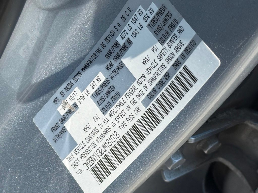 Used 2018 MAZDA MAZDA3 Touring FWD image 36