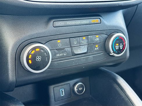 Used 2020 Ford Escape S image 15