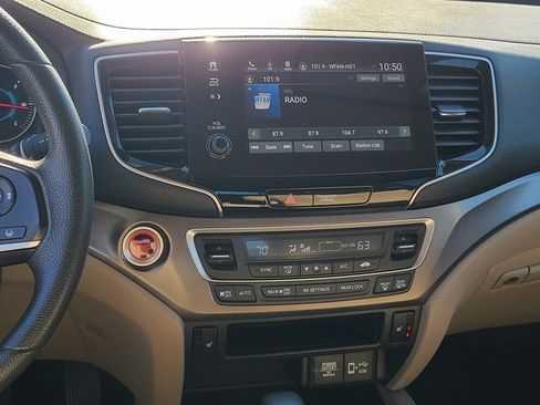 Used 2020 Honda Pilot EX image 14