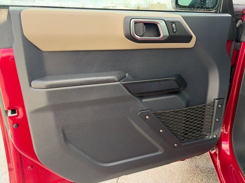 Used 2025 Ford Bronco Big Bend image 14