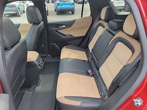New 2026 Chevrolet Equinox ACTIV w/ Convenience Package III AWD/4WD image 36