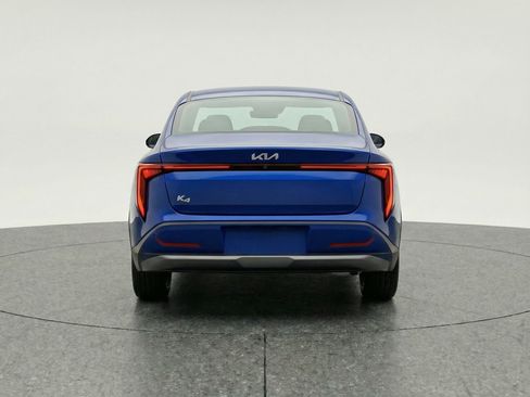 Used 2025 Kia K4 LXS image 7