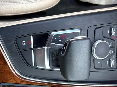 Used 2018 Audi A4 2.0T Premium w/ Convenience Package image 28