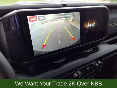 Used 2024 Jeep Wrangler Unlimited Sahara w/ Technology Group image 32