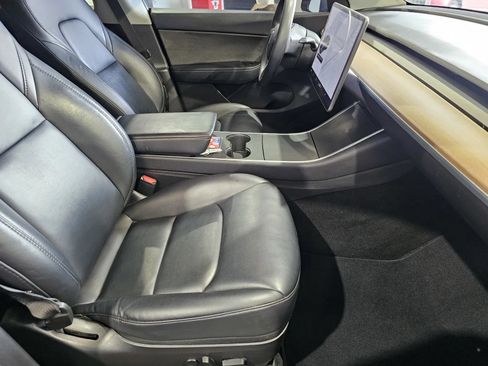 Used 2020 Tesla Model Y Long Range AWD/4WD image 7