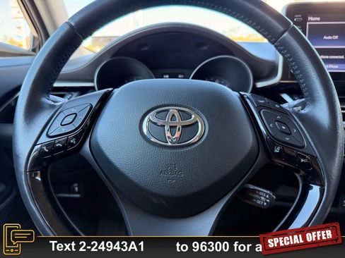 Used 2022 Toyota C-HR Limited image 11