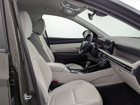 Used 2025 Hyundai Tucson SE FWD image 22