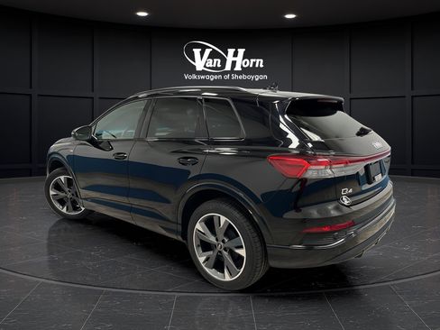 Used 2023 Audi Q4 e-tron Premium AWD/4WD image 5
