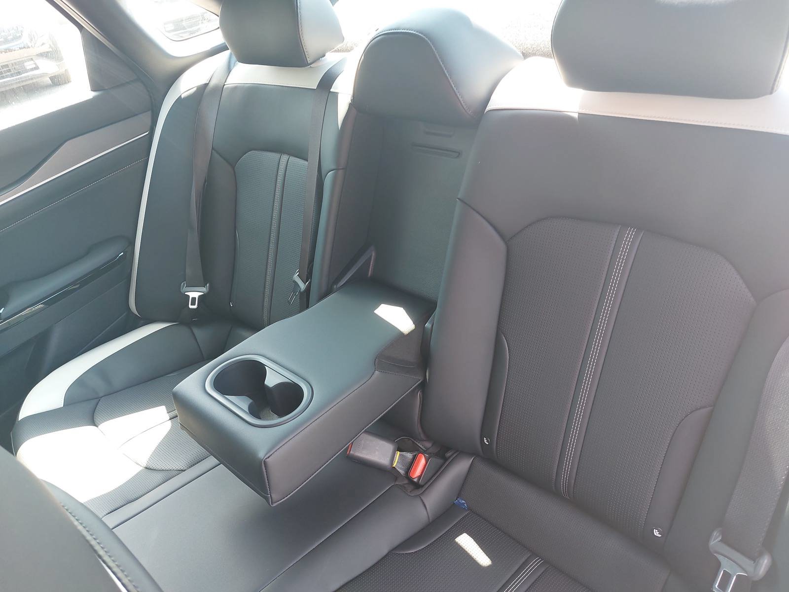 New 2027 Kia K5 GT-Line FWD image 14
