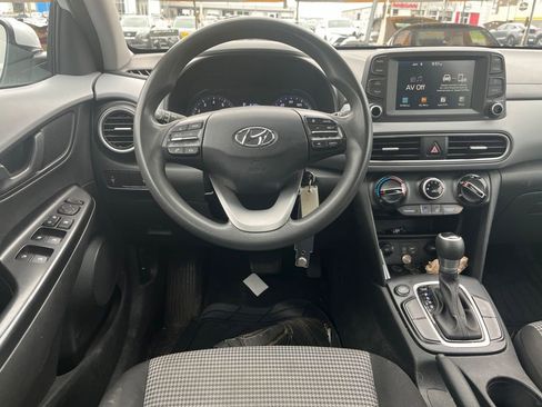 Used 2021 Hyundai Kona SE FWD image 23