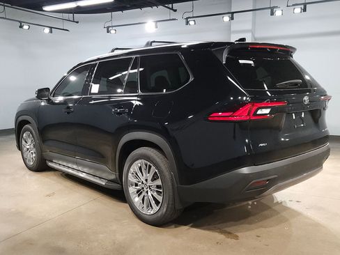 New 2026 Toyota Grand Highlander AWD image 5