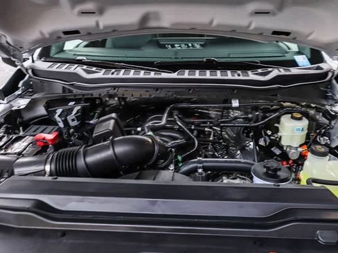 New 2026 Ford F250 XL w/ XL Chrome Package image 33