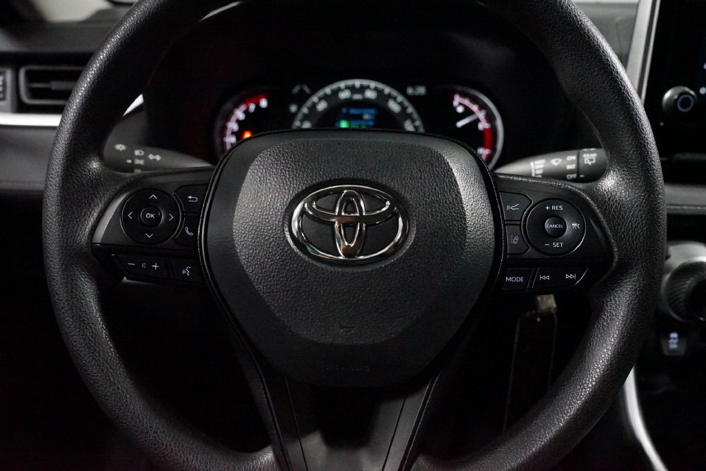 Certified 2025 Toyota RAV4 LE FWD image 12