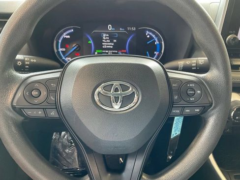 Certified 2025 Toyota RAV4 LE AWD/4WD image 10
