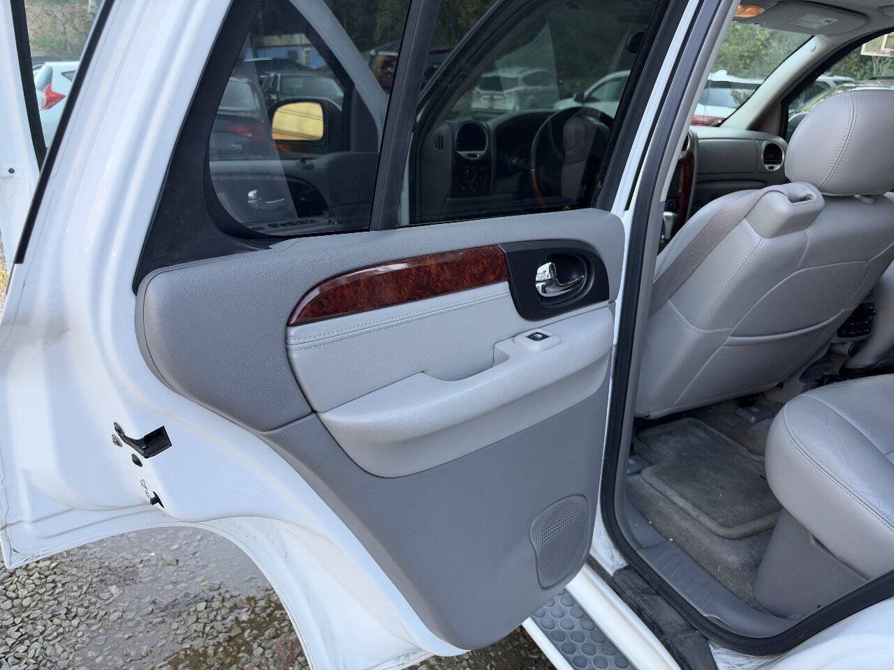Used 2005 GMC Envoy Denali AWD/4WD image 12