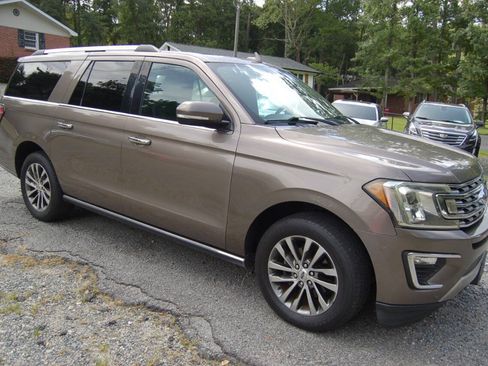 Used 2018 Ford Expedition Max Limited AWD/4WD image 7