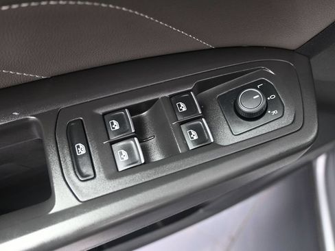 Used 2023 Volkswagen Atlas SE AWD/4WD image 10