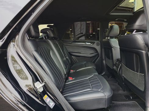 Used 2018 Mercedes-Benz GLE 350 w/ Premium 1 Package image 32