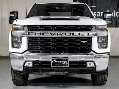 Used 2021 Chevrolet Silverado 2500 LT w/ Convenience Package image 3