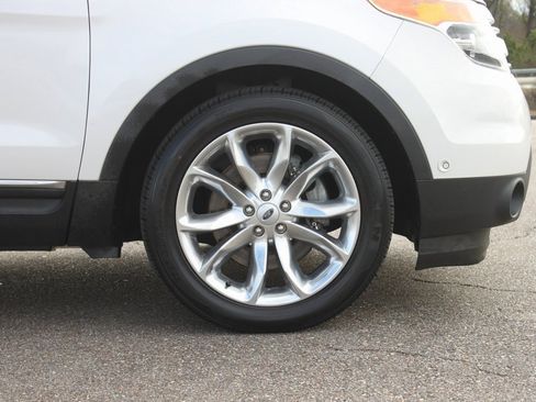 Used 2014 Ford Explorer Limited w/ Equipment Group 302A image 4