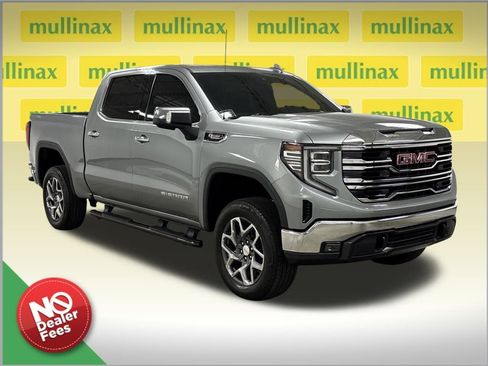 Used 2024 GMC Sierra 1500 SLT w/ SLT Convenience Package image 1