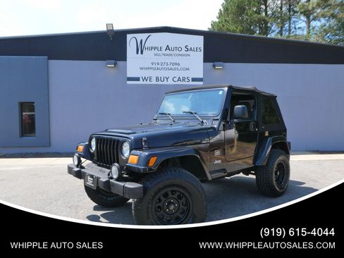 Used 2004 Jeep Wrangler Sahara AWD/4WD image 1