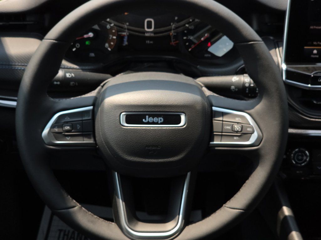 New 2026 Jeep Compass Latitude AWD/4WD image 21