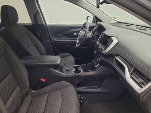 Used 2024 GMC Terrain SLE image 21