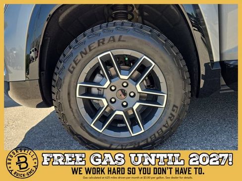 New 2026 GMC Terrain AT4 w/ Technology Package II AWD/4WD image 29